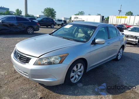 2010 Honda Accord 2.4 Ex-L z USA, uszkodzony, nr VIN 1HGCP2F82AA179205